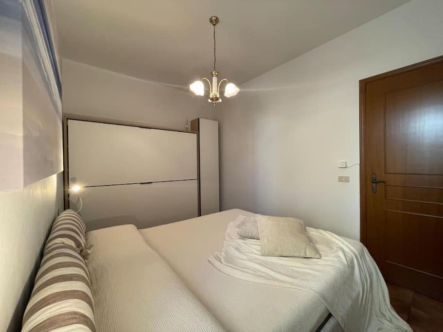 Free Parking Casa Con Giardino - Centro Mare A 5 Minuti Apartment Pietra Ligure Exterior photo