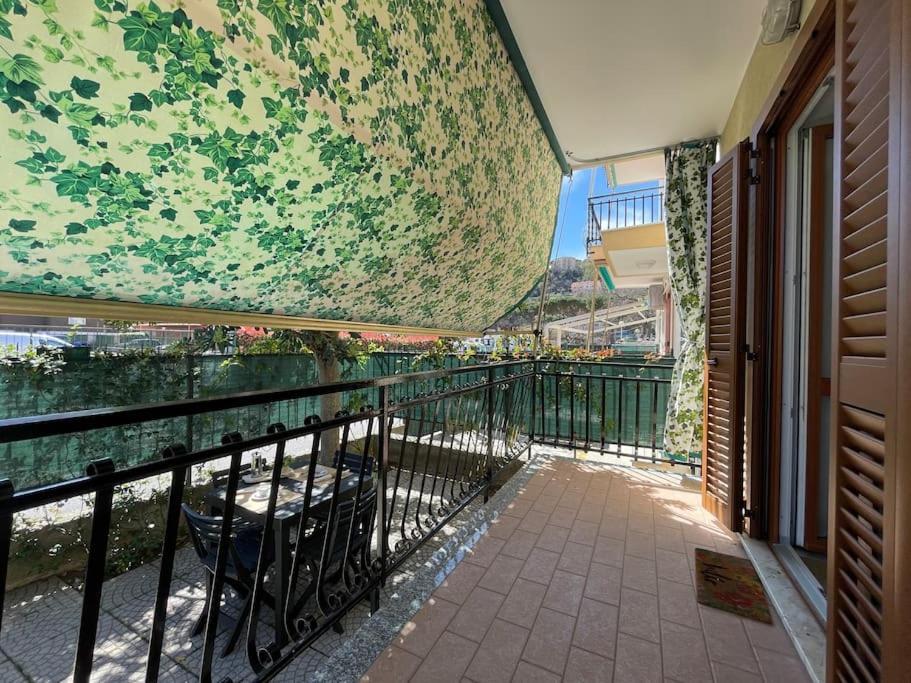 Free Parking Casa Con Giardino - Centro Mare A 5 Minuti Apartment Pietra Ligure Exterior photo