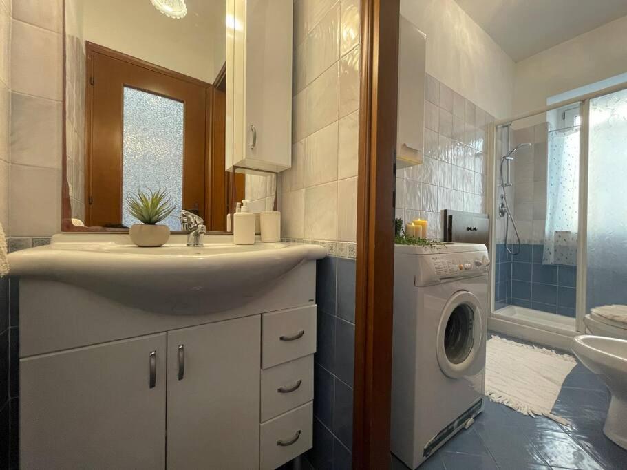 Free Parking Casa Con Giardino - Centro Mare A 5 Minuti Apartment Pietra Ligure Exterior photo