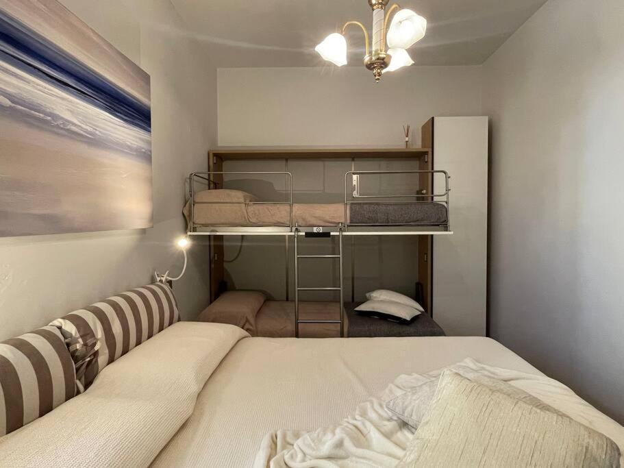 Free Parking Casa Con Giardino - Centro Mare A 5 Minuti Apartment Pietra Ligure Exterior photo